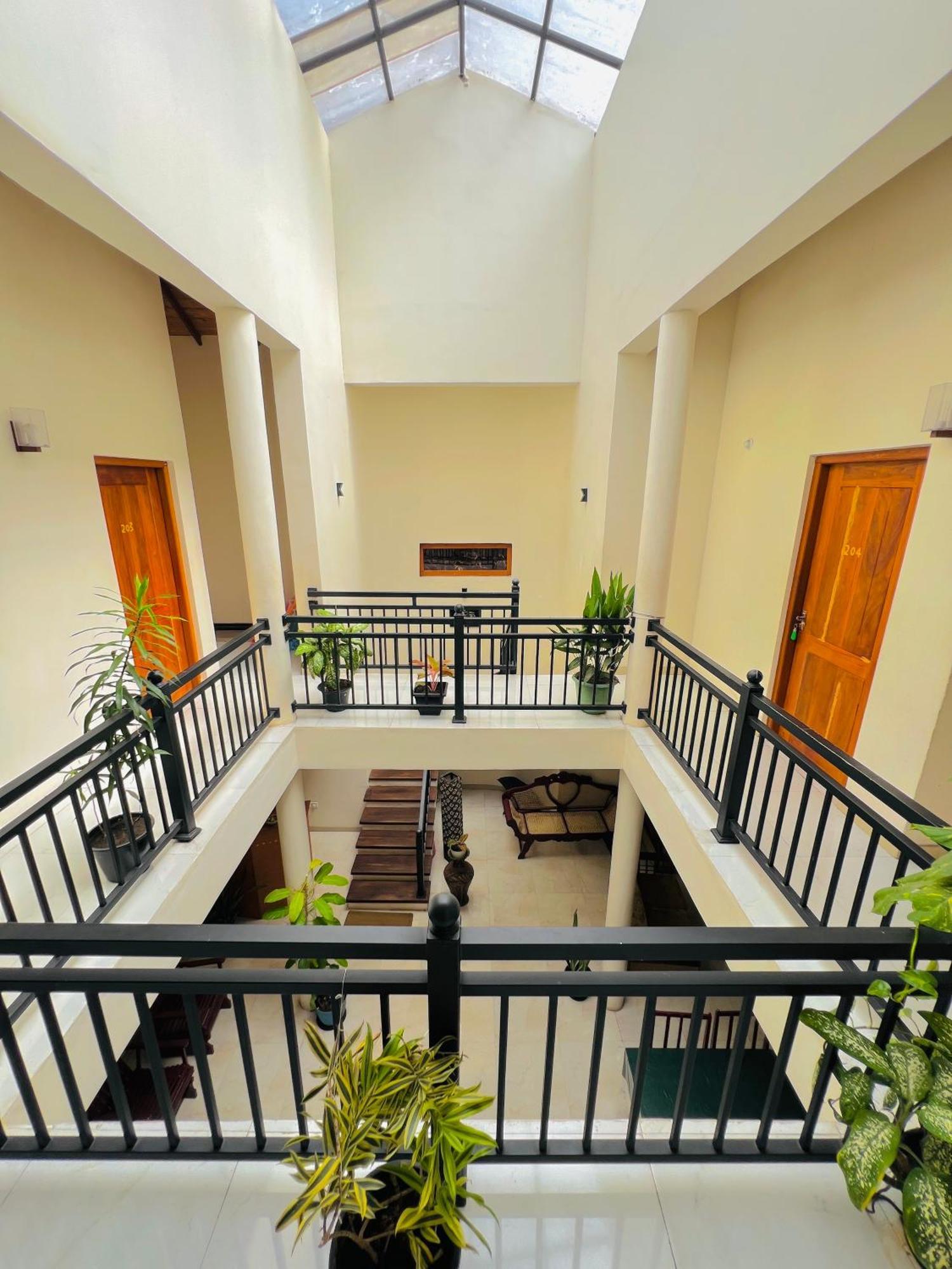 Malwaththa Mount Villa Kandy Bagian luar foto